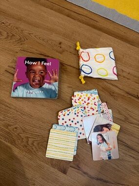 Lovevery How I Feel Board Book - Multicolor Emotions Toy